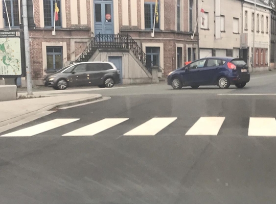 Aanleg zebrapad in centrum Oudegem Aanleg zebrapad in centrum Oudegem